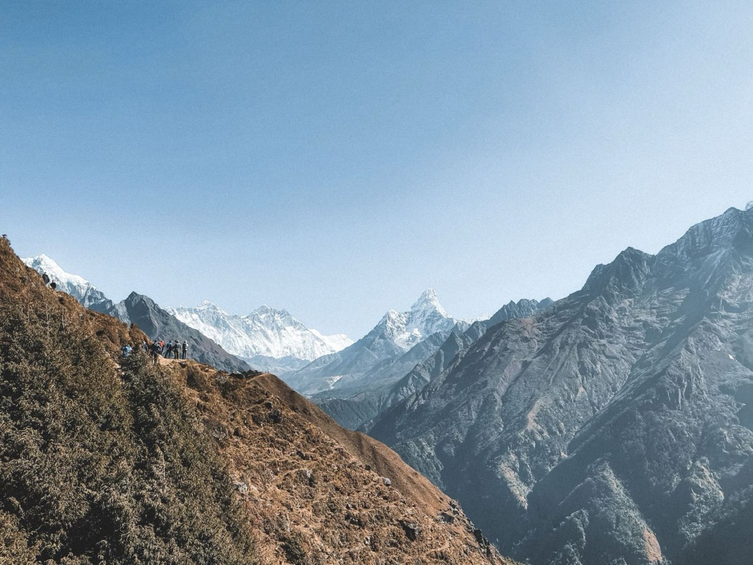 Sentier de trek dans l'Himalaya